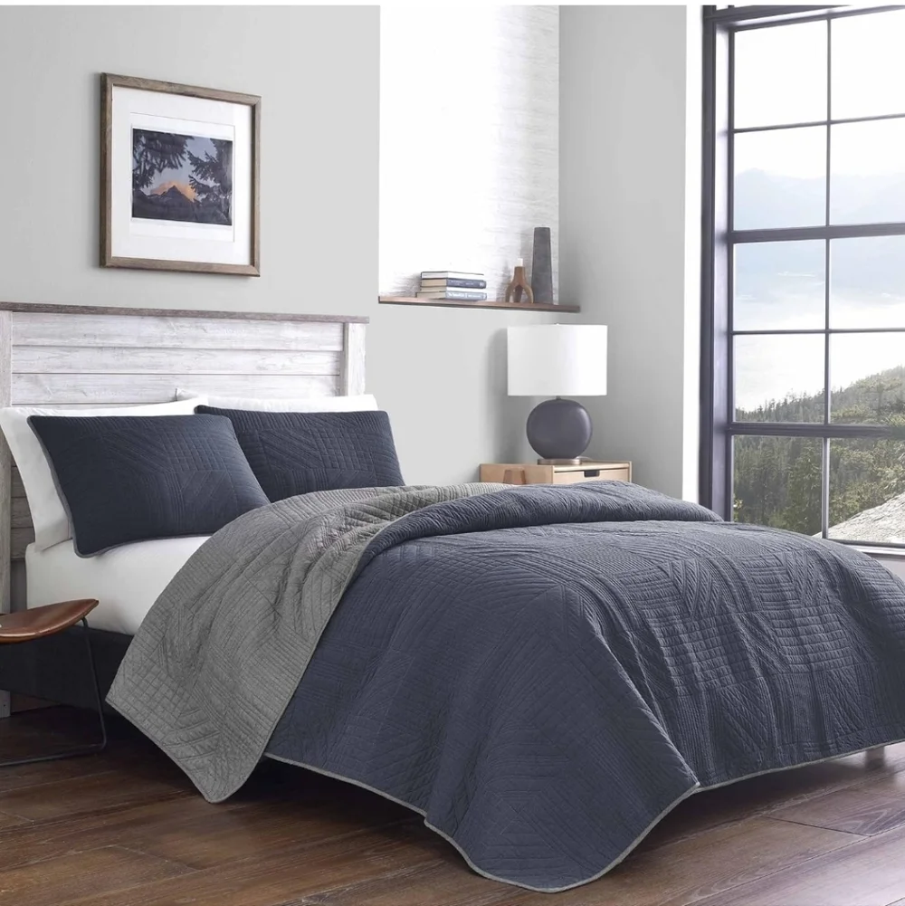 Eddie Bauer - King Quilt Set, Reversible Bedding with Matching Shams, Lightweigh